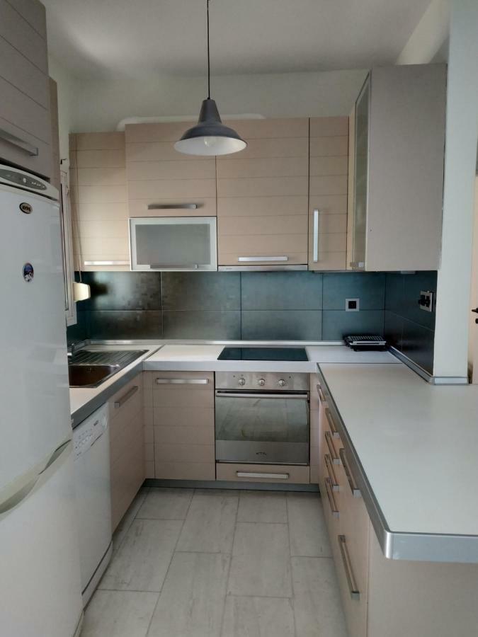 Epavlis Apartment Néa Péramos Exteriör bild