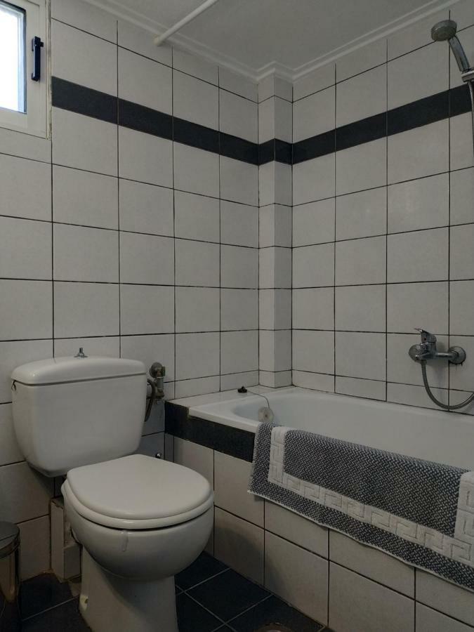 Epavlis Apartment Néa Péramos Exteriör bild