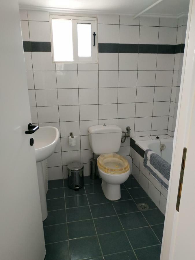 Epavlis Apartment Néa Péramos Exteriör bild